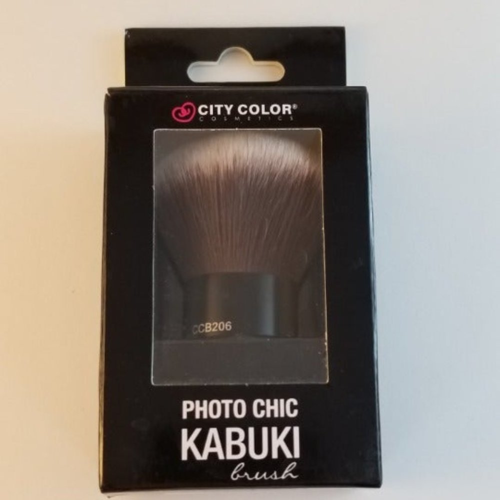 Photo Chic Kabuki Brush